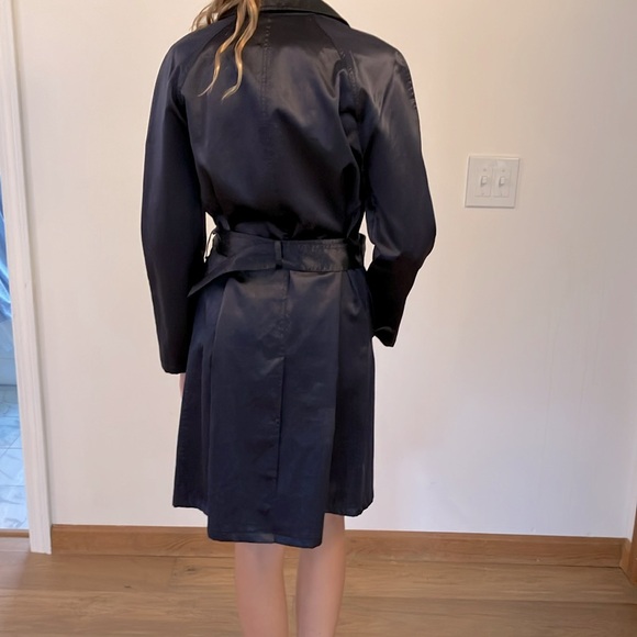 Prada navy blue shiny trench coat - size 8-10 - Picture 2 of 9